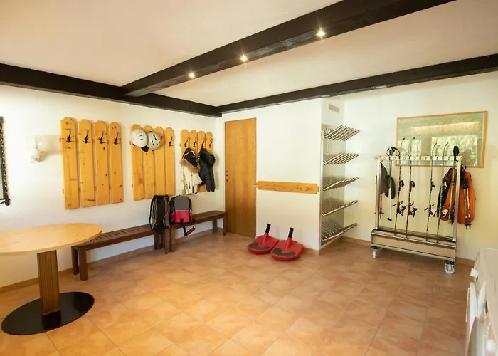 Alpchalet Tirol شاليه بيروانغ