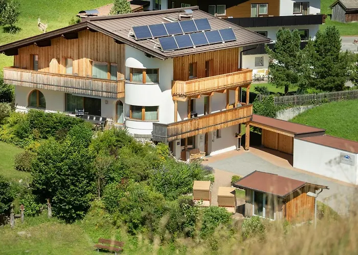 Alpchalet Tirol Alpesi faház